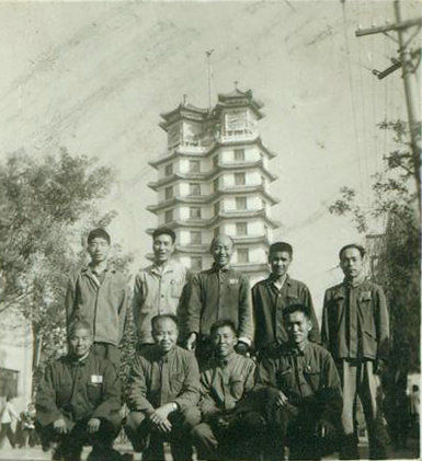 二七纪念塔.png