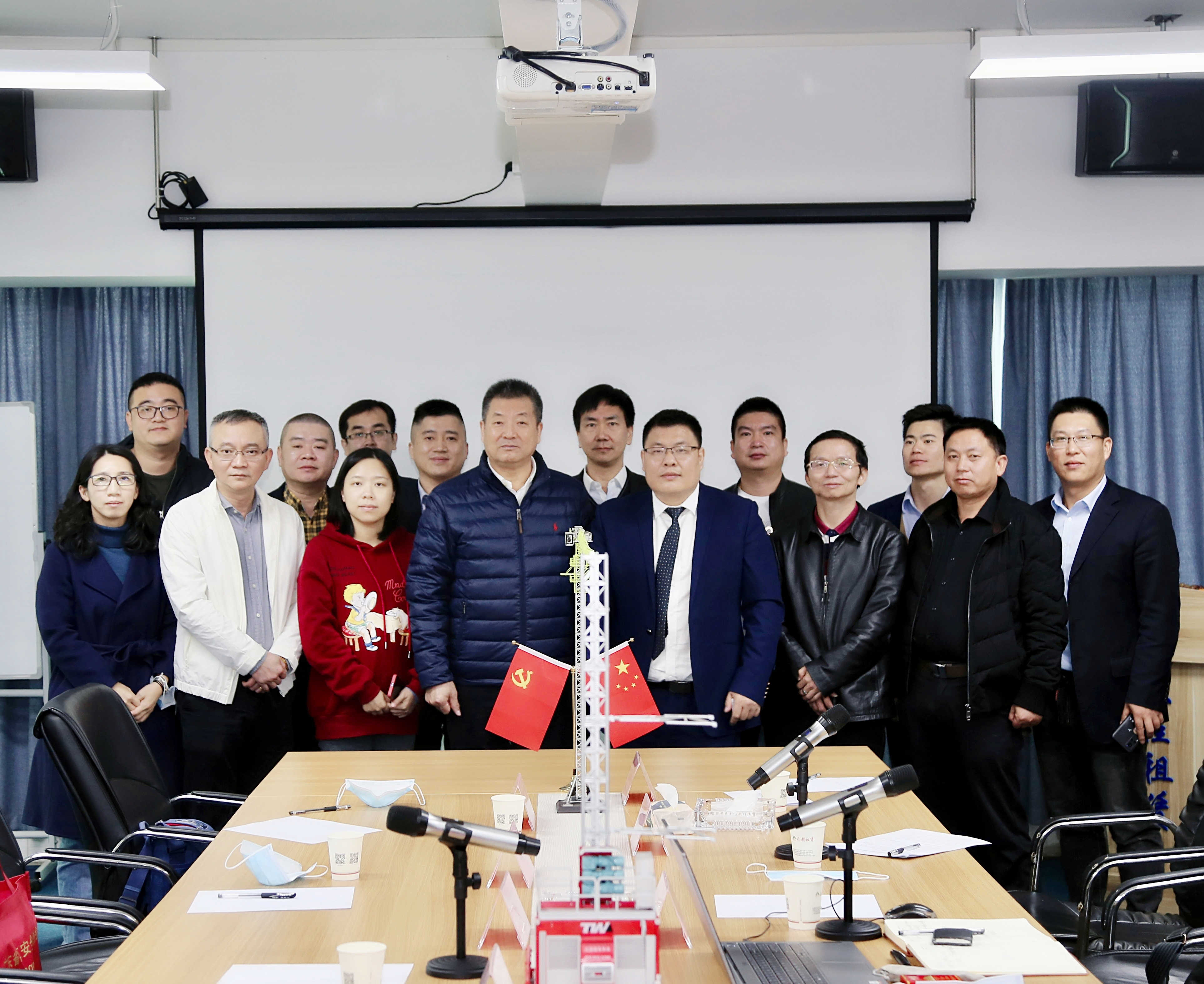 微信图片_202201121452083_副本.jpg