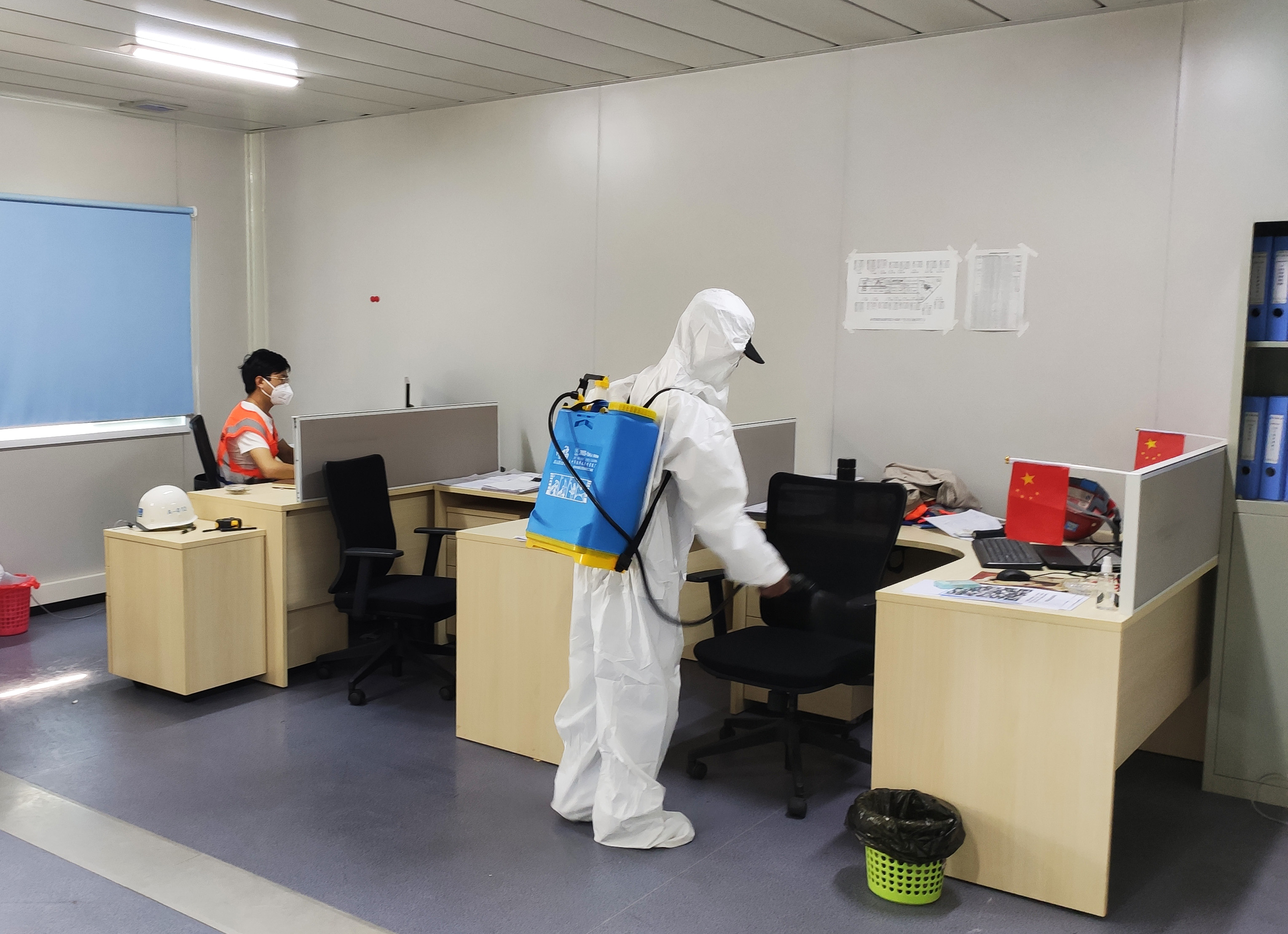 4深圳赤湾地铁城市综合体项目日常消杀 刘建武摄.jpg